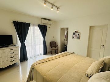 Casa en Esquina - Barrio la caballeriza