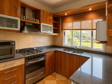 Casa en Esquina - Barrio la caballeriza