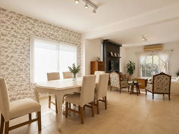 Casa en Esquina - Barrio la caballeriza