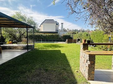 Casa en Esquina - Barrio la caballeriza
