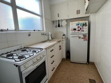 Departamento en venta en CABA, San Nicolás - 2 amb con balcón 10mo piso
