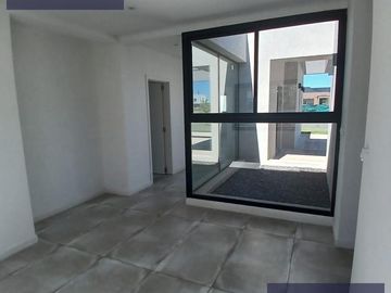 Venta Casa con 3 dormitorios en Medal Country Club