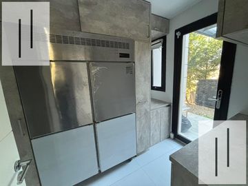 Casa en Alquiler amoblada EL yacht Nordelta 4 dormitorios
