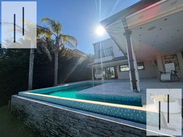 Casa en Alquiler amoblada EL yacht Nordelta 4 dormitorios