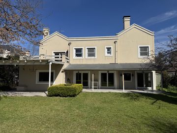 Casa en Venta 5 Ambientes en Senderos 1 - Pilar