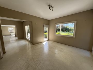 Casa en Venta 5 Ambientes en Senderos 1 - Pilar