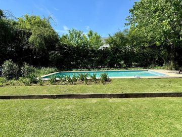 Casa en Venta 5 Ambientes en Senderos 1 - Pilar
