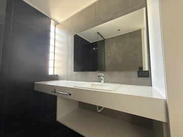 VENTA| Departamento 1 Dorm. con Escritorio en Casanova 5 - TBU49880 AP8589076