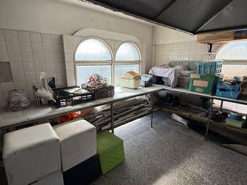 Salon de fiestas . Ideal para trabajarlo