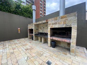 MONOAMBIENTE C/COCHERA EN EXCLUSIVA TORRE PILETA SUM GIMNASIO