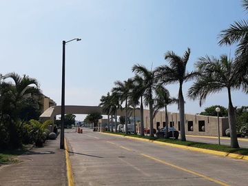 Casa en venta en Veracruz con Hab. en PB. Fracc. Las Palmas