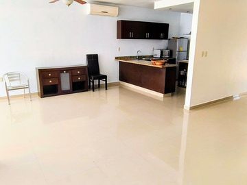 Casa en venta en Veracruz de 3 niveles Residencial Puerto Condesa