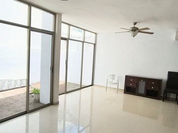 Casa en venta en Veracruz de 3 niveles Residencial Puerto Condesa