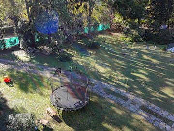 Terreno en venta en barrio con portón en Bella Vista