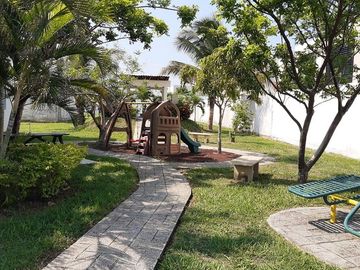 Casa en venta en Veracruz con Hab. en P.B. Fracc. Las Palmas