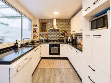 Verbo Divino- Casa Remodelada - Novación Hipotecario