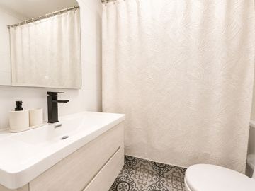 Verbo Divino- Casa Remodelada - Novación Hipotecario