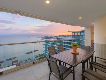 OPORTUNIDAD! LUJOSO PENTHOUSE en Barlovento, Bucerias, Nayarit. En Venta
