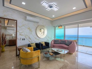 OPORTUNIDAD! LUJOSO PENTHOUSE en Barlovento, Bucerias, Nayarit. En Venta