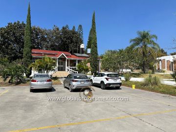 Casa de Campo en Venta, Fracc. El Roble, Jalisco.