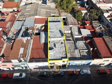 Bodega en Venta con Apartamento, Col. La Perla, Guadalajara, Jalisco.