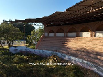 Terreno de Oportunidad! En Venta. Uso Mixto, Santa Ana Tepetitlan, Zapopan, Jal