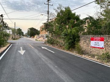 Terreno de 1,575 m2 en Cholul