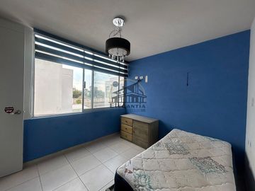 Casa amueblada/sin muebles Cond. Aura Frac. La Vida Corregidora GuiGon EMC
