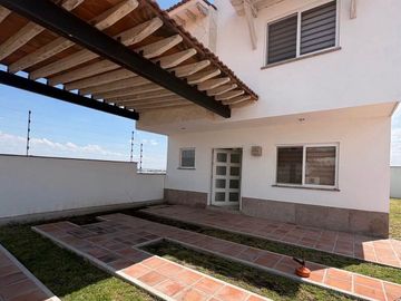 Casa renta Cond. Amaranto Ciudad Maderas El Marqués 16,000 FerIsl EMC
