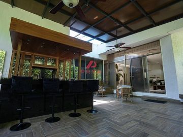 Casa en renta semiamueblada de 1 piso en Club de Golf Santa Anita, Tlajomulco