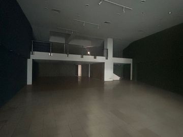 CENTRO COMERCIAL INTERLOMAS FLEXIBLE USO DE SUELO