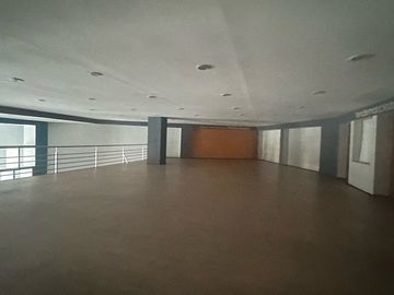CENTRO COMERCIAL INTERLOMAS FLEXIBLE USO DE SUELO
