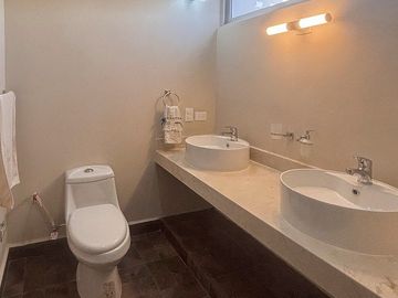 Casa Piedra de Luz en Venta ubicada en Conkal Merida con Loft