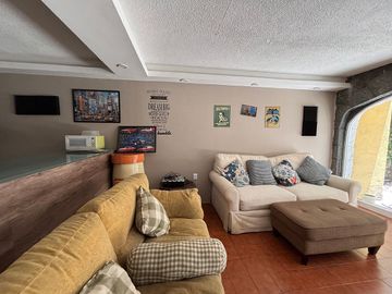 OPORTUNIDAD : CASA EN VENTA  EN LA HERRADURA