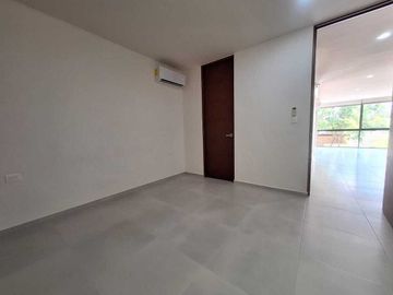 DEPARTAMENTO EN RENTA EQUIPADO Y CON TERRAZA EN PRIVADA MERIDA YUCATAN
