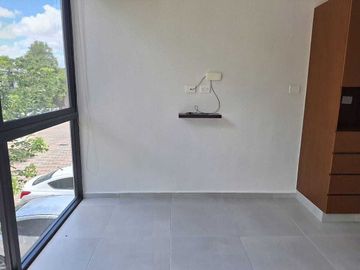 DEPARTAMENTO EN RENTA EQUIPADO Y CON TERRAZA EN PRIVADA MERIDA YUCATAN