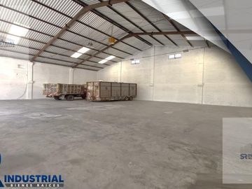Bodega comercial en Treviño