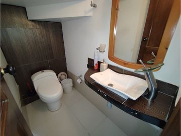 Venta casa San marcel Manizales. COD. 9498976