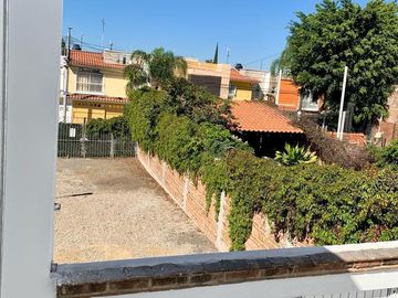 CASA COMERCIAL EN RENTA, UBICADA EN ZONA ESTE, SOBRE AV. SAN PEDRO