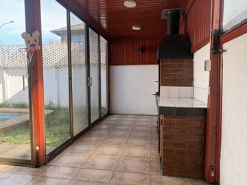 Amplia Propiedad en Arriendo
