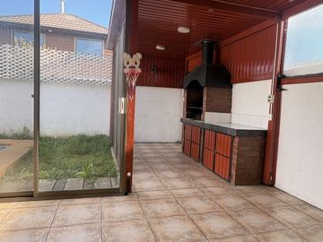 Amplia Propiedad en Arriendo