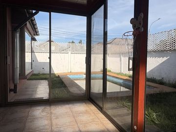 Amplia Propiedad en Arriendo