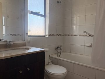 Amplia Propiedad en Arriendo