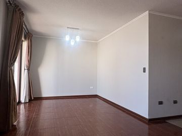 Amplia Propiedad en Arriendo