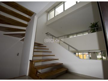 Casa en venta - Costa Sur Village
