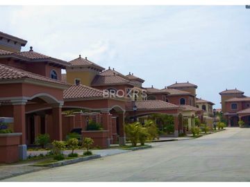Casa en venta - El Doral, Costa Sur