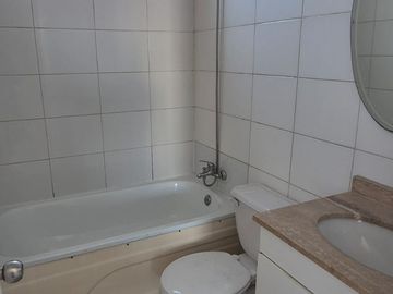 Se arrienda Depto de 3 dormitorios 2 baños 1 estacionamiento