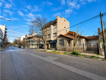 VENTA DE CASA ZONA PASEO ALDREY / GUEMES