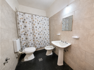 VENTA DE CASA ZONA PASEO ALDREY / GUEMES