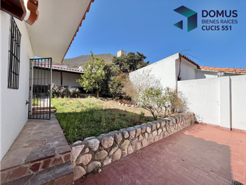VENTA CASA ESQUINA BARRIO TRES CERRITOS